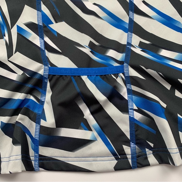 Peak Performance Tank top with geometric design size small women - Picture 6 of 6
